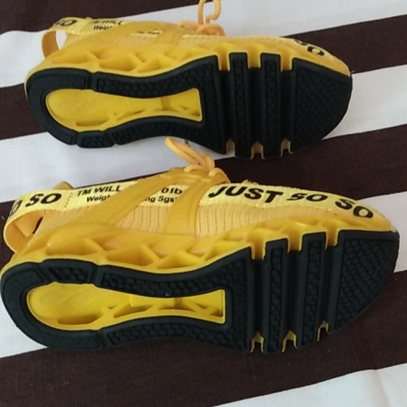 Sneakers - Picture 8 of 11